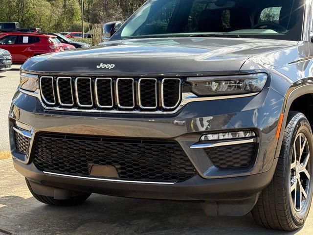 used 2024 Jeep Grand Cherokee car, priced at $30,839