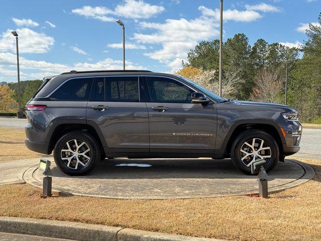 used 2024 Jeep Grand Cherokee car, priced at $30,839