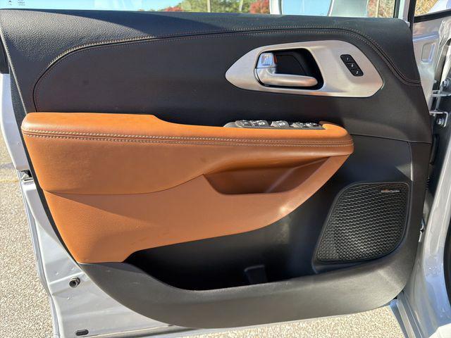 used 2024 Chrysler Pacifica car, priced at $40,904