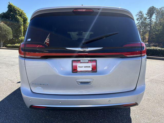 used 2024 Chrysler Pacifica car, priced at $40,904