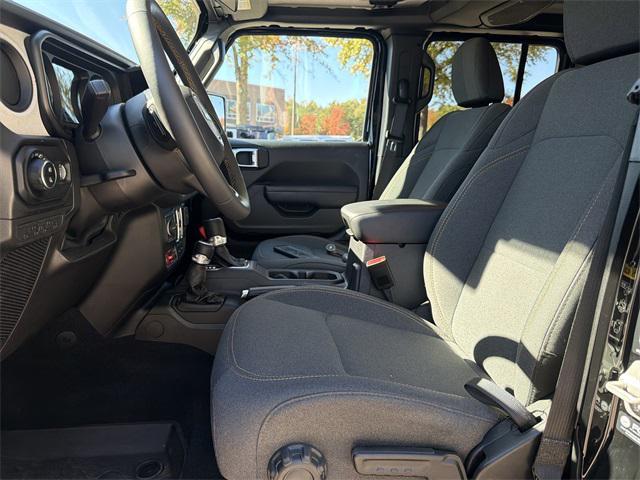 used 2024 Jeep Gladiator car, priced at $37,099