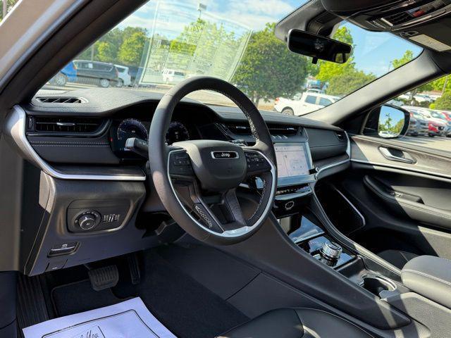new 2026 Jeep Grand Cherokee car, priced at $45,220