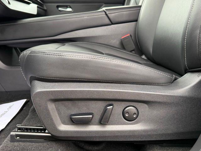 used 2025 Nissan Murano car, priced at $32,920