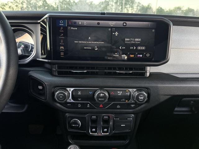 new 2026 Jeep Wrangler car, priced at $36,913