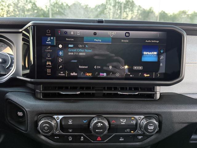 new 2026 Jeep Wrangler car, priced at $36,913