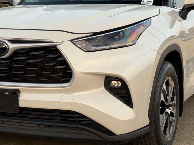 used 2021 Toyota Highlander car, priced at $28,927