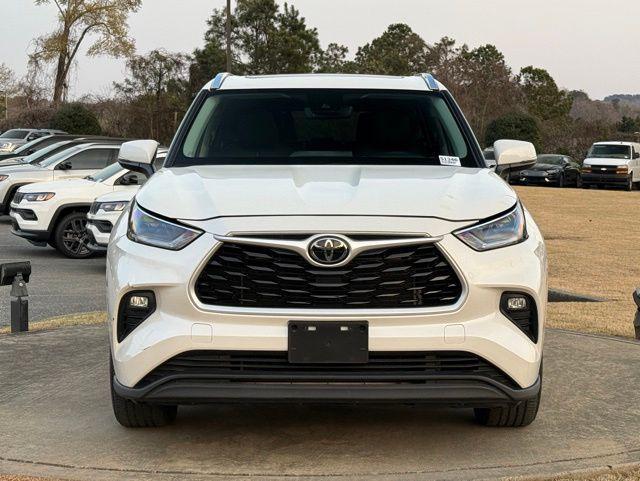 used 2021 Toyota Highlander car, priced at $28,927
