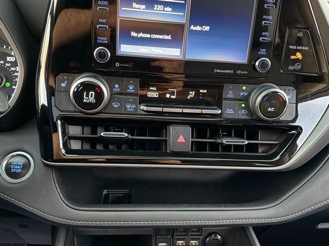 used 2021 Toyota Highlander car, priced at $28,927