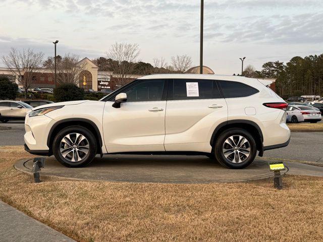 used 2021 Toyota Highlander car, priced at $28,927