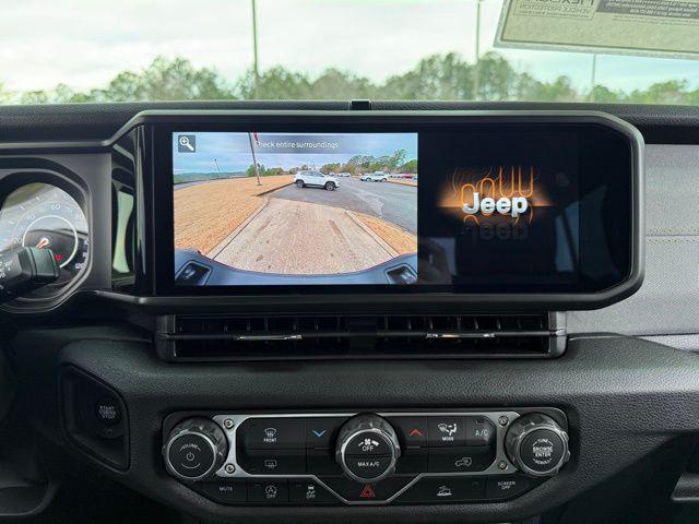 new 2026 Jeep Gladiator car, priced at $42,605