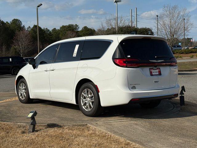 new 2026 Chrysler Pacifica car, priced at $38,000