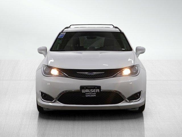 used 2017 Chrysler Pacifica car, priced at $15,500