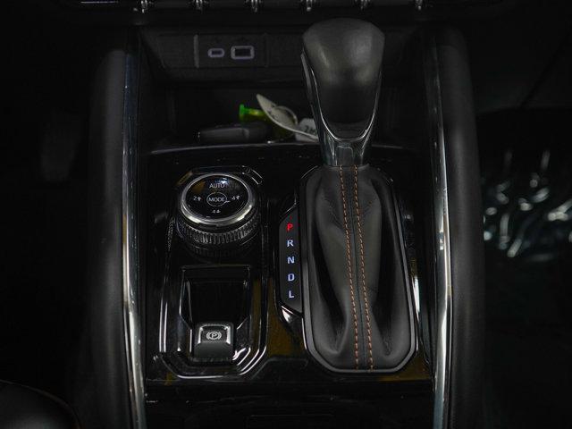 used 2024 GMC Canyon car, priced at $40,250