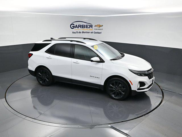used 2022 Chevrolet Equinox car, priced at $24,392