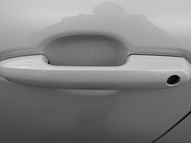 used 2022 Toyota Highlander car, priced at $33,584