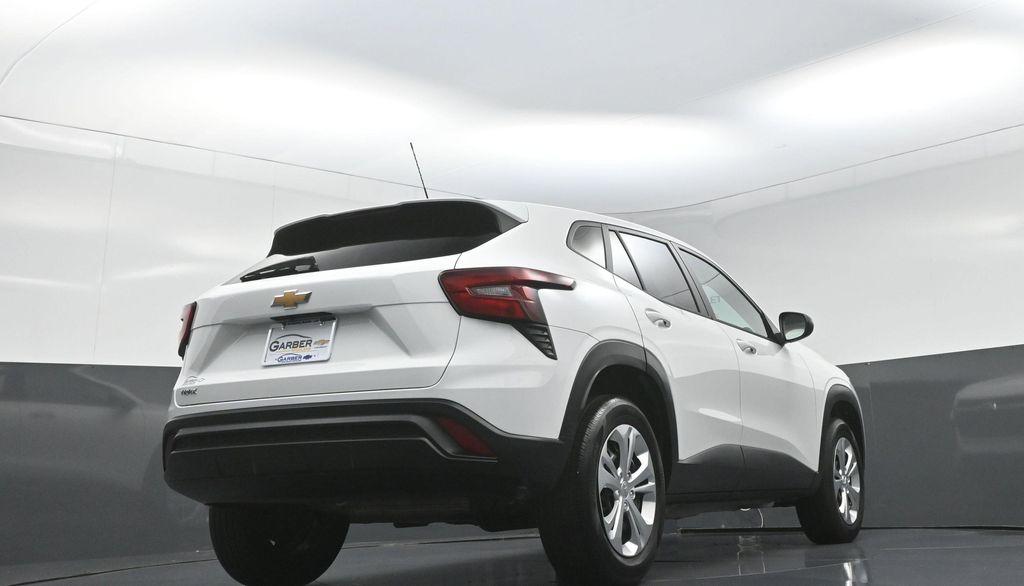 used 2024 Chevrolet Trax car, priced at $21,234