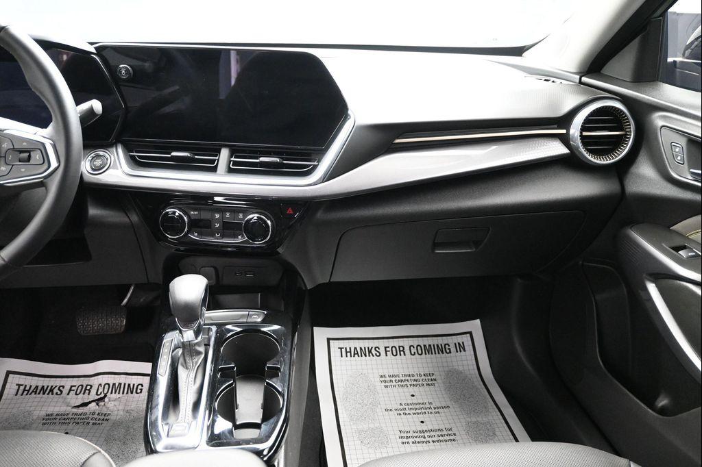 used 2025 Chevrolet Trax car, priced at $26,044