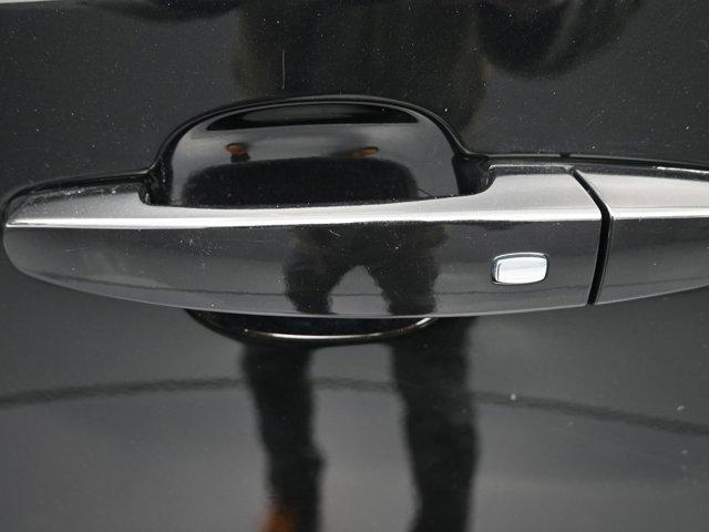 used 2019 Chevrolet Traverse car, priced at $21,571