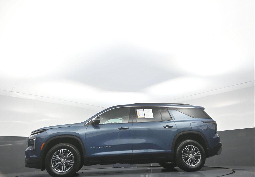 used 2026 Chevrolet Traverse car, priced at $43,176