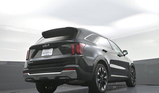 used 2025 Kia Sorento car, priced at $34,192