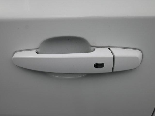 used 2023 Chevrolet Traverse car, priced at $25,992