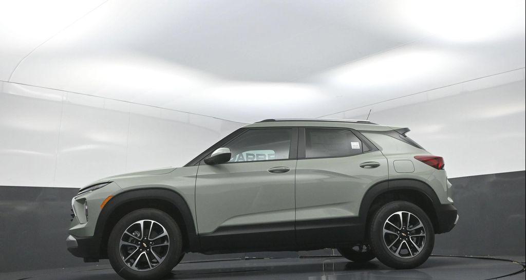 new 2026 Chevrolet TrailBlazer car, priced at $28,195