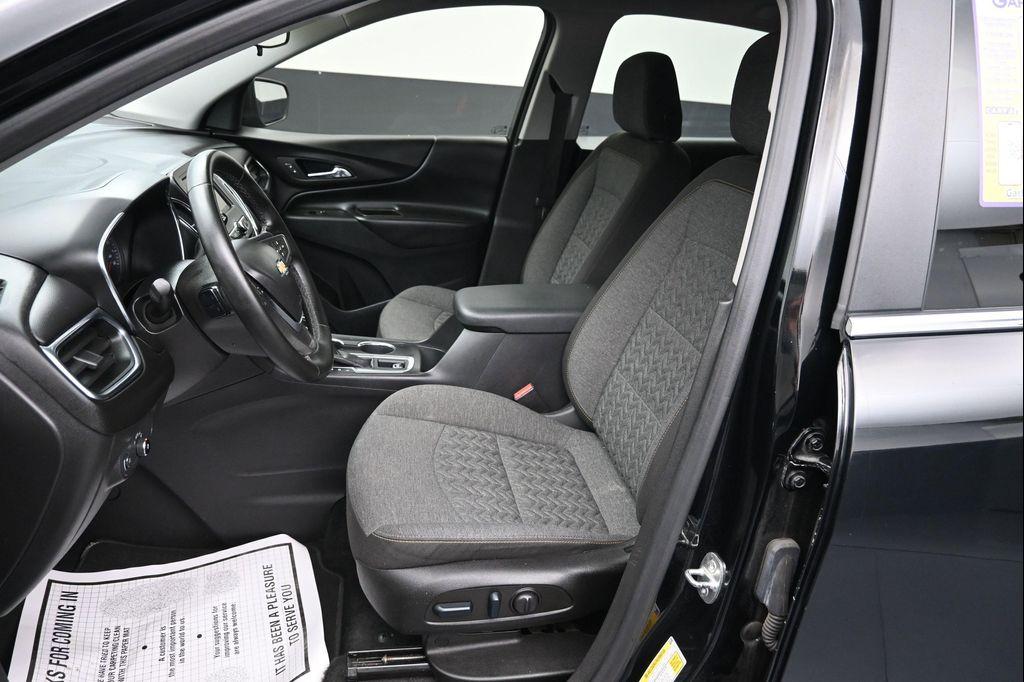 used 2023 Chevrolet Equinox car, priced at $21,234