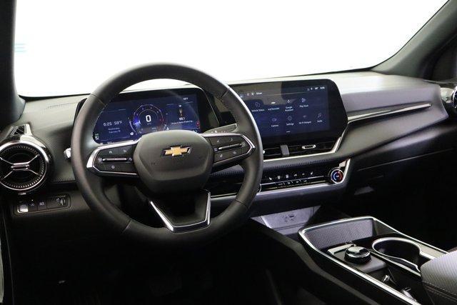 new 2026 Chevrolet Equinox car, priced at $30,495