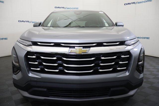 new 2026 Chevrolet Equinox car, priced at $30,495