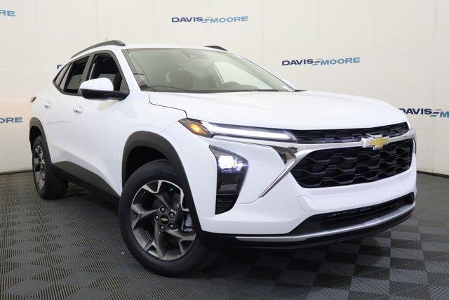 new 2026 Chevrolet Trax car, priced at $25,715