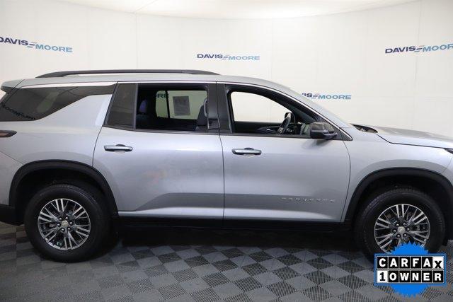 used 2025 Chevrolet Traverse car, priced at $33,995