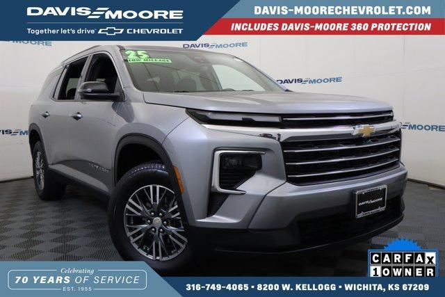 used 2025 Chevrolet Traverse car, priced at $33,995