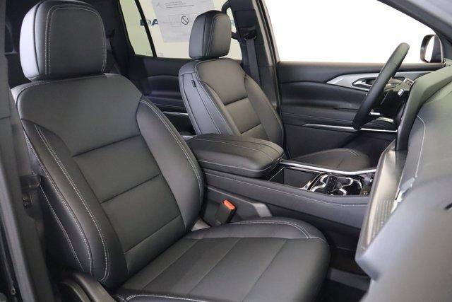 new 2026 Chevrolet Traverse car, priced at $45,215