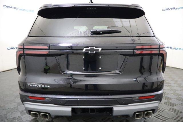 new 2026 Chevrolet Traverse car, priced at $45,215