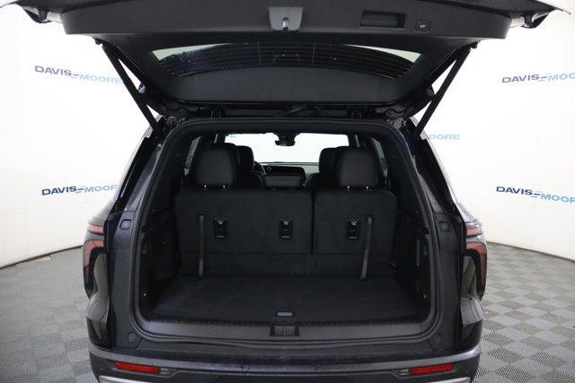 new 2026 Chevrolet Traverse car, priced at $45,215