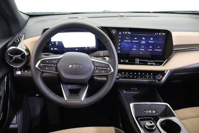 new 2026 Chevrolet Equinox car, priced at $38,985