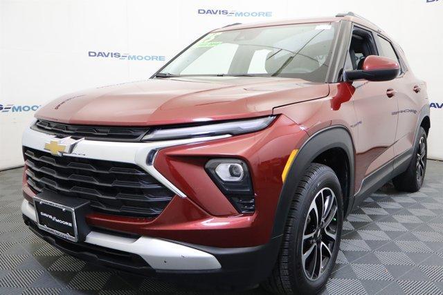 used 2025 Chevrolet TrailBlazer car, priced at $22,365