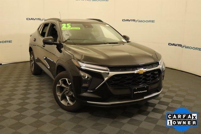 used 2025 Chevrolet Trax car, priced at $23,268