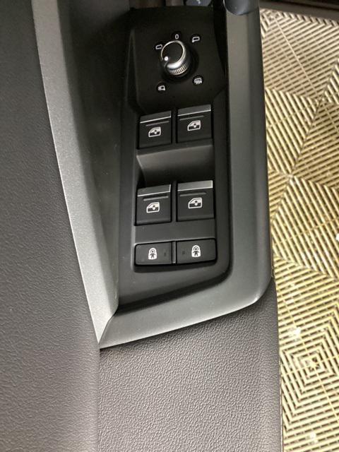 new 2025 Audi Q3 car, priced at $45,760