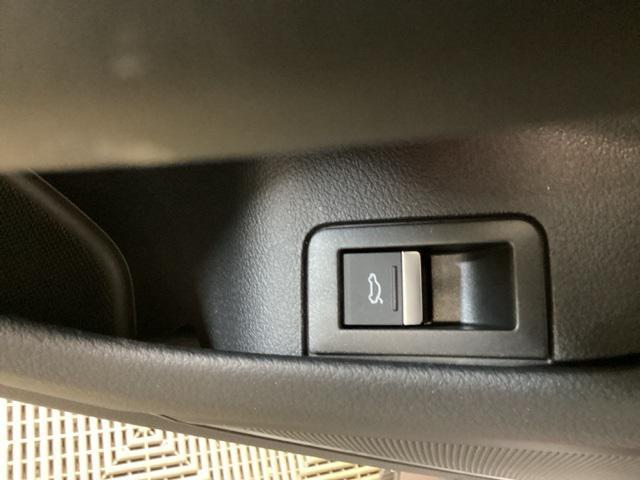 new 2026 Audi RS 6 Avant car, priced at $148,365