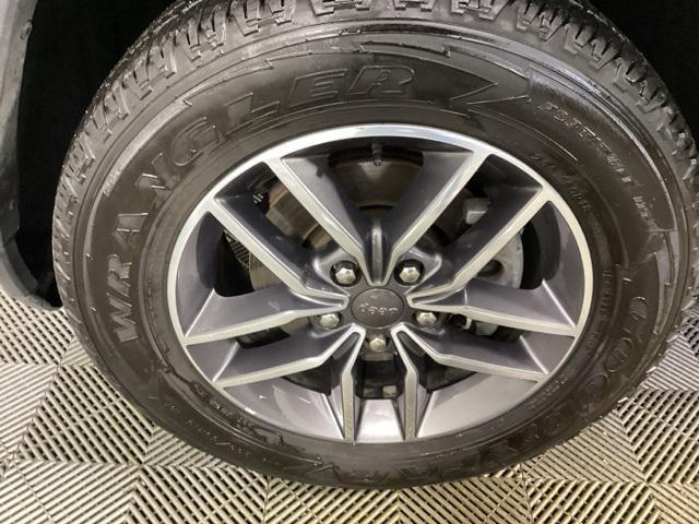 used 2019 Jeep Grand Cherokee car, priced at $19,999