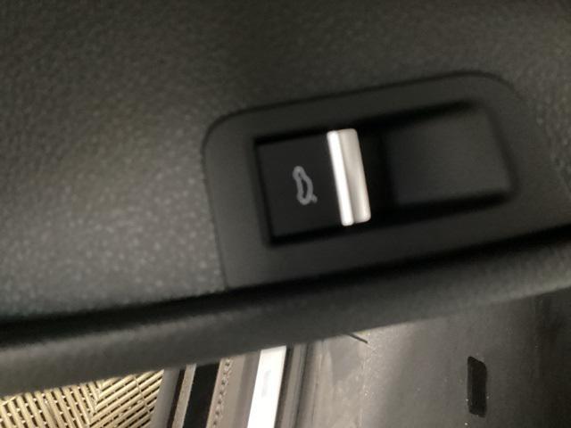 new 2026 Audi Q7 car, priced at $71,455