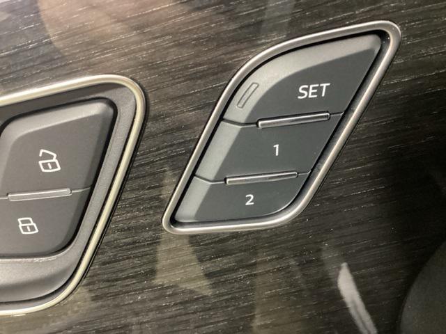 new 2026 Audi Q7 car, priced at $71,455