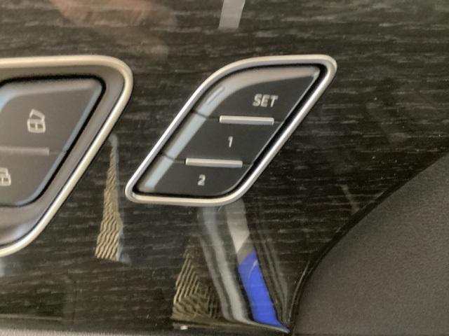 new 2026 Audi Q7 car, priced at $78,255