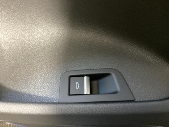 new 2026 Audi Q7 car, priced at $78,255