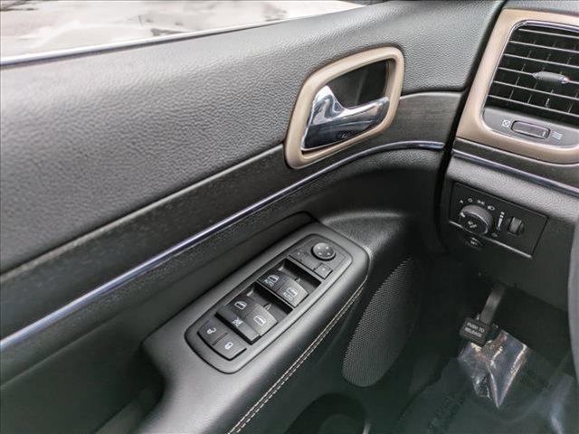 used 2015 Jeep Grand Cherokee car, priced at $18,158