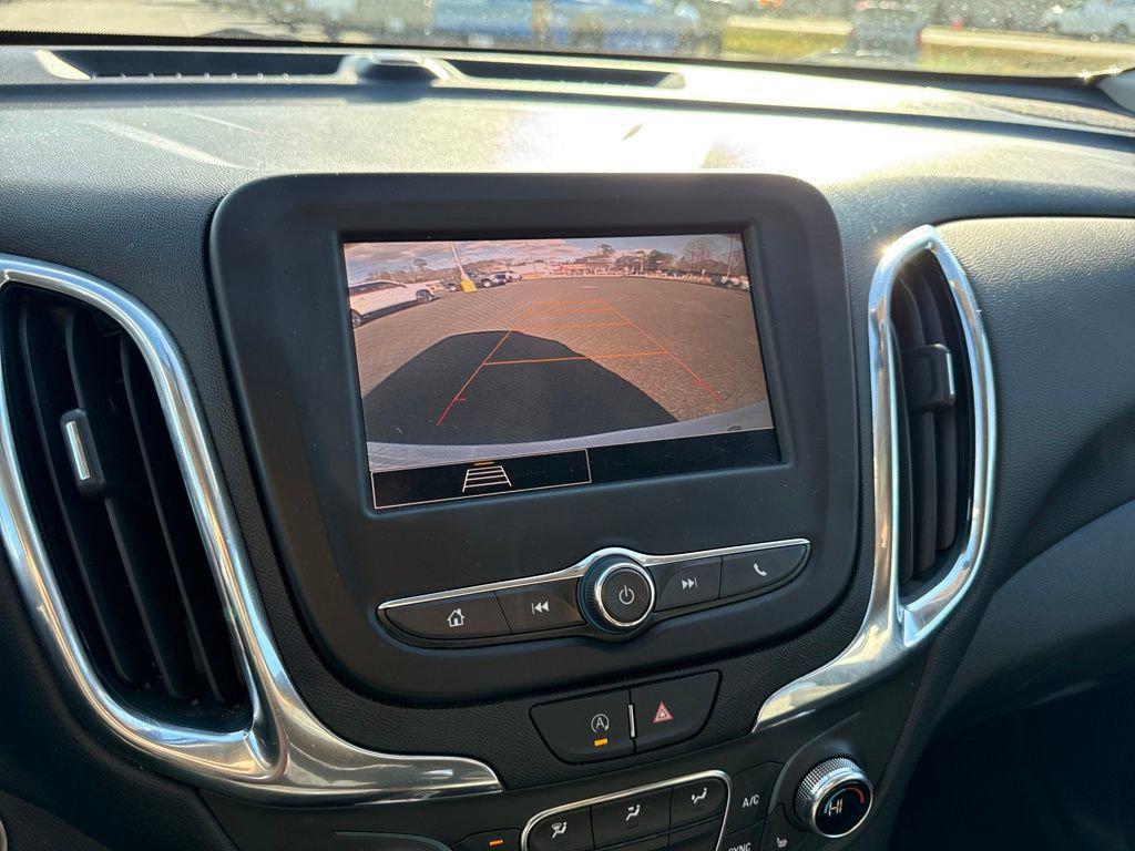 used 2022 Chevrolet Equinox car, priced at $21,523