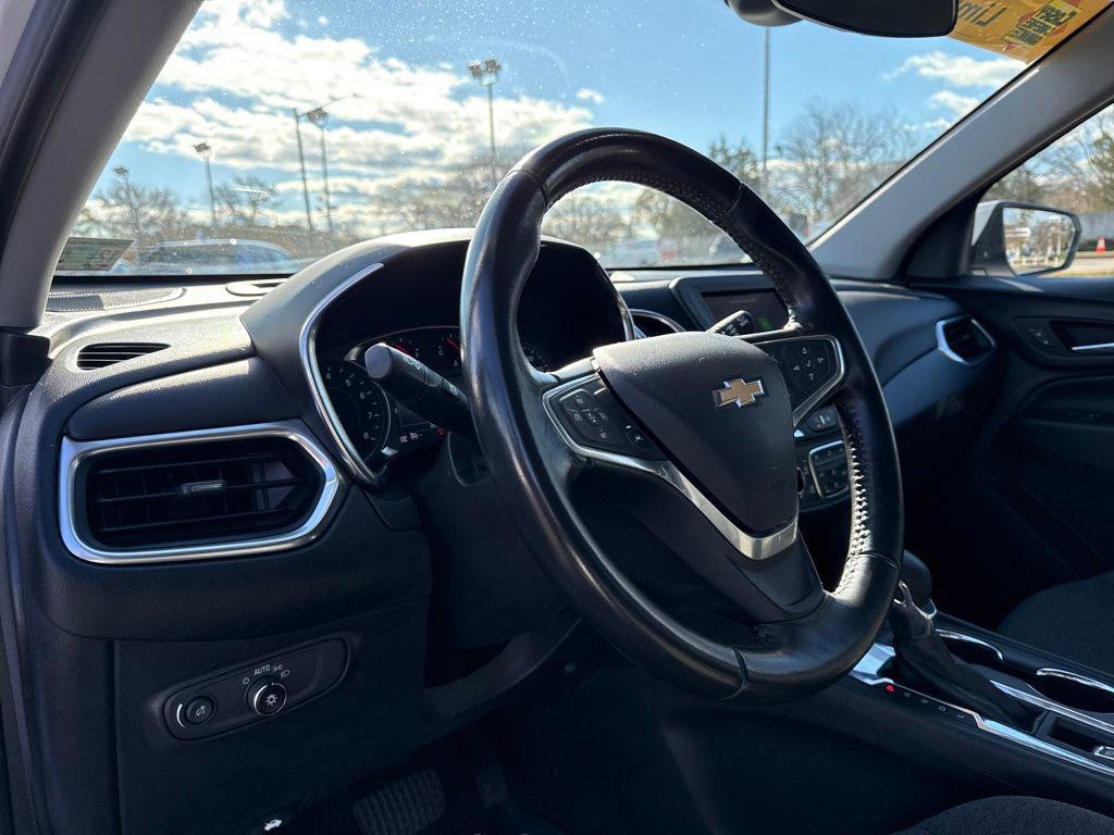 used 2022 Chevrolet Equinox car, priced at $21,523