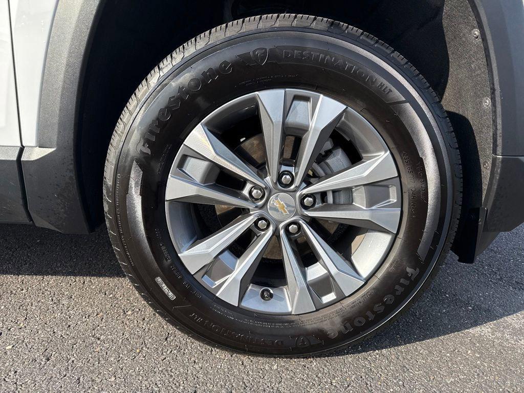 used 2025 Chevrolet Equinox car, priced at $25,995