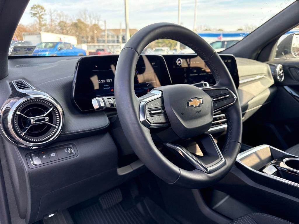 used 2025 Chevrolet Equinox car, priced at $25,995